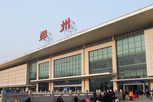 鄭州火車站西廣場